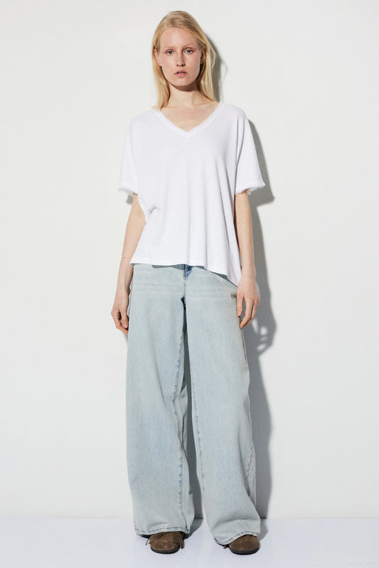 Vista de la blusa blanca BSB de algodón ligero para mujer