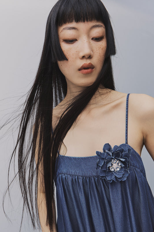 Detalle de Vestido de lyocell de BSB en color azul denim