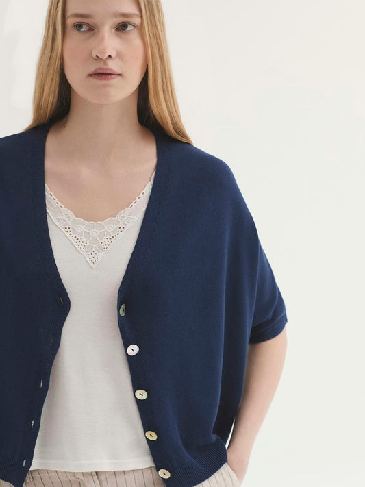 Chaqueta fluida de punto con cuello pico de Nice Things en color azul intenso