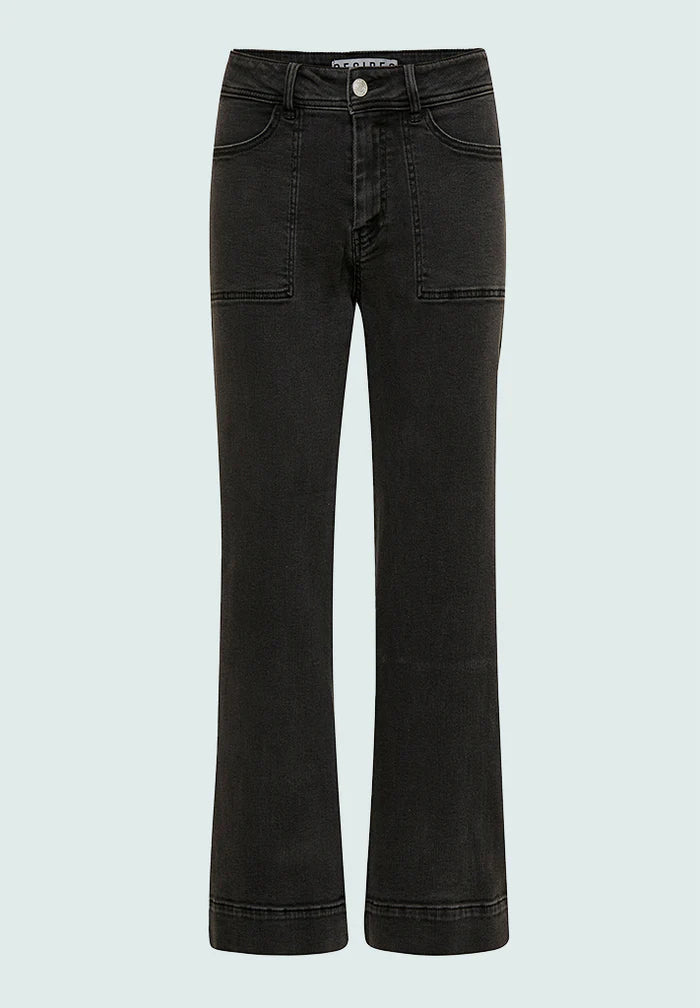 Detalle de pantalón denim Desires Florence para mujer