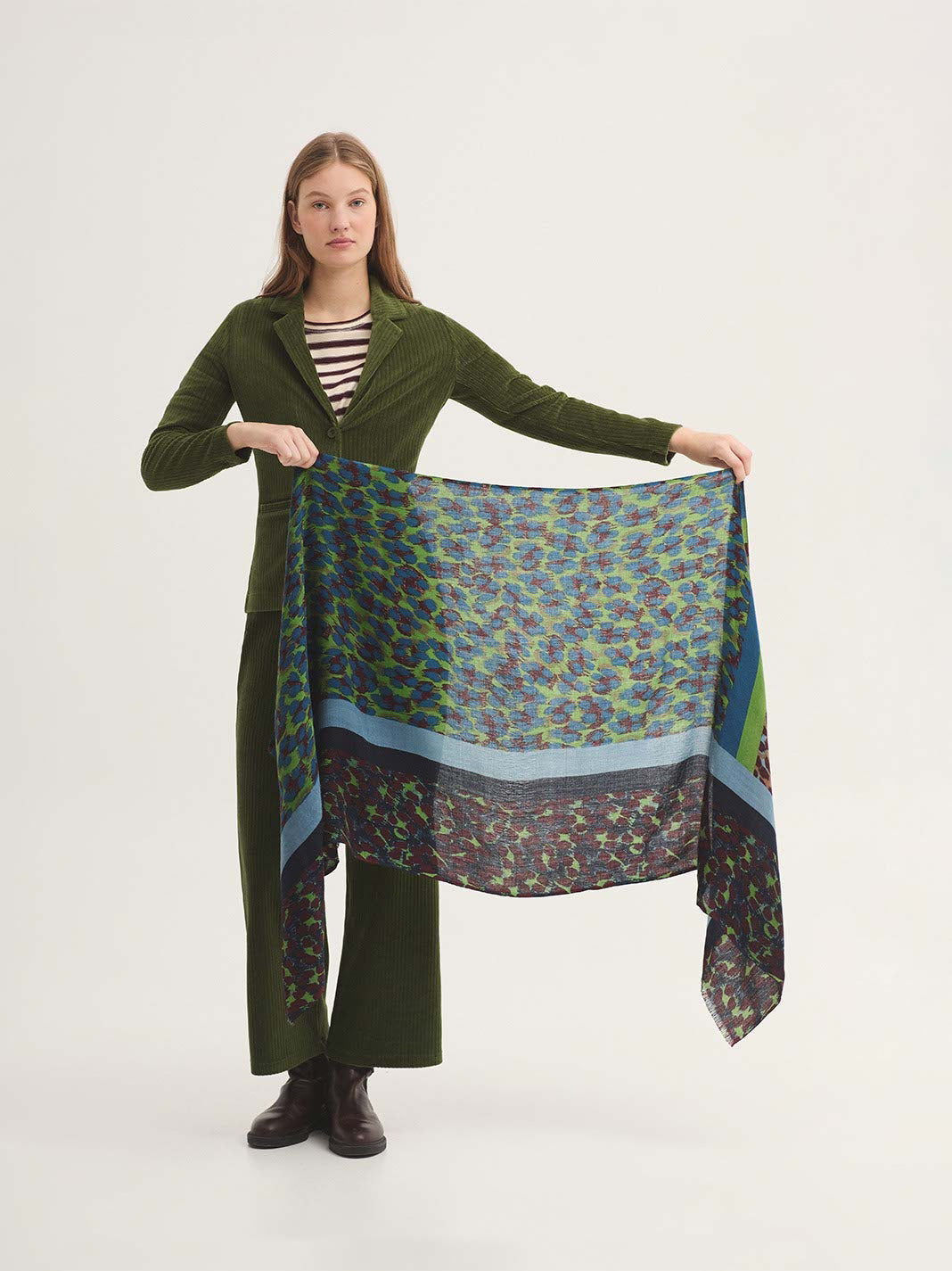 Fular estampado de Nice Things