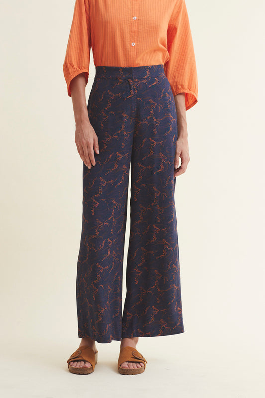 Pantalón estampado Aegean Sea de Nice Things en tono azul mosaico vista 2