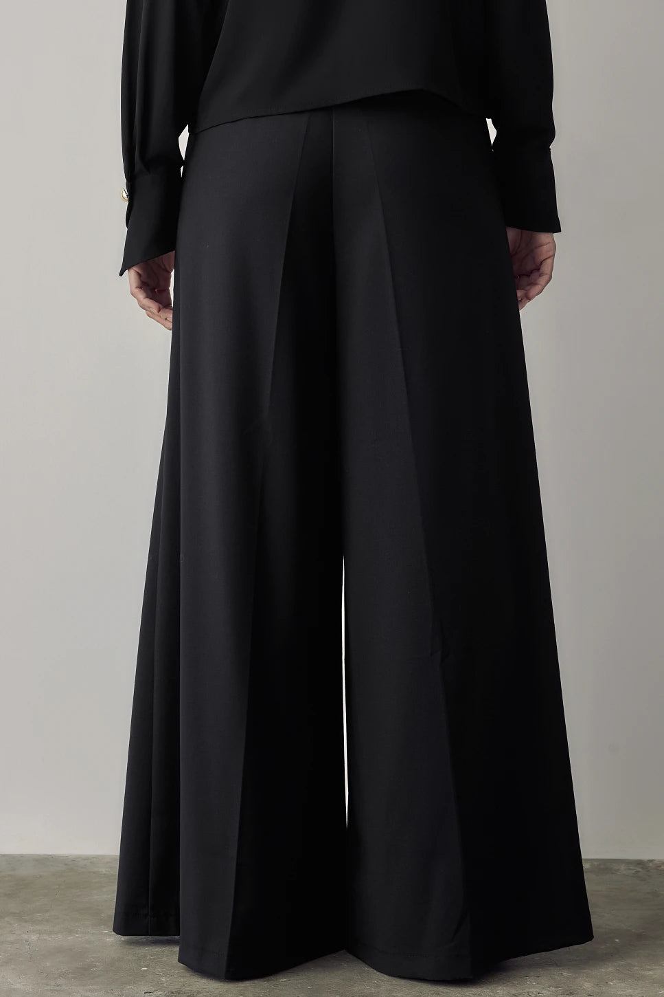 vista lateral y caída amplia