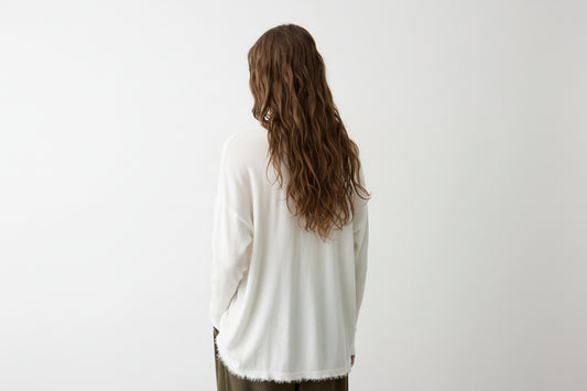 Jersey fino de punto con escote pico