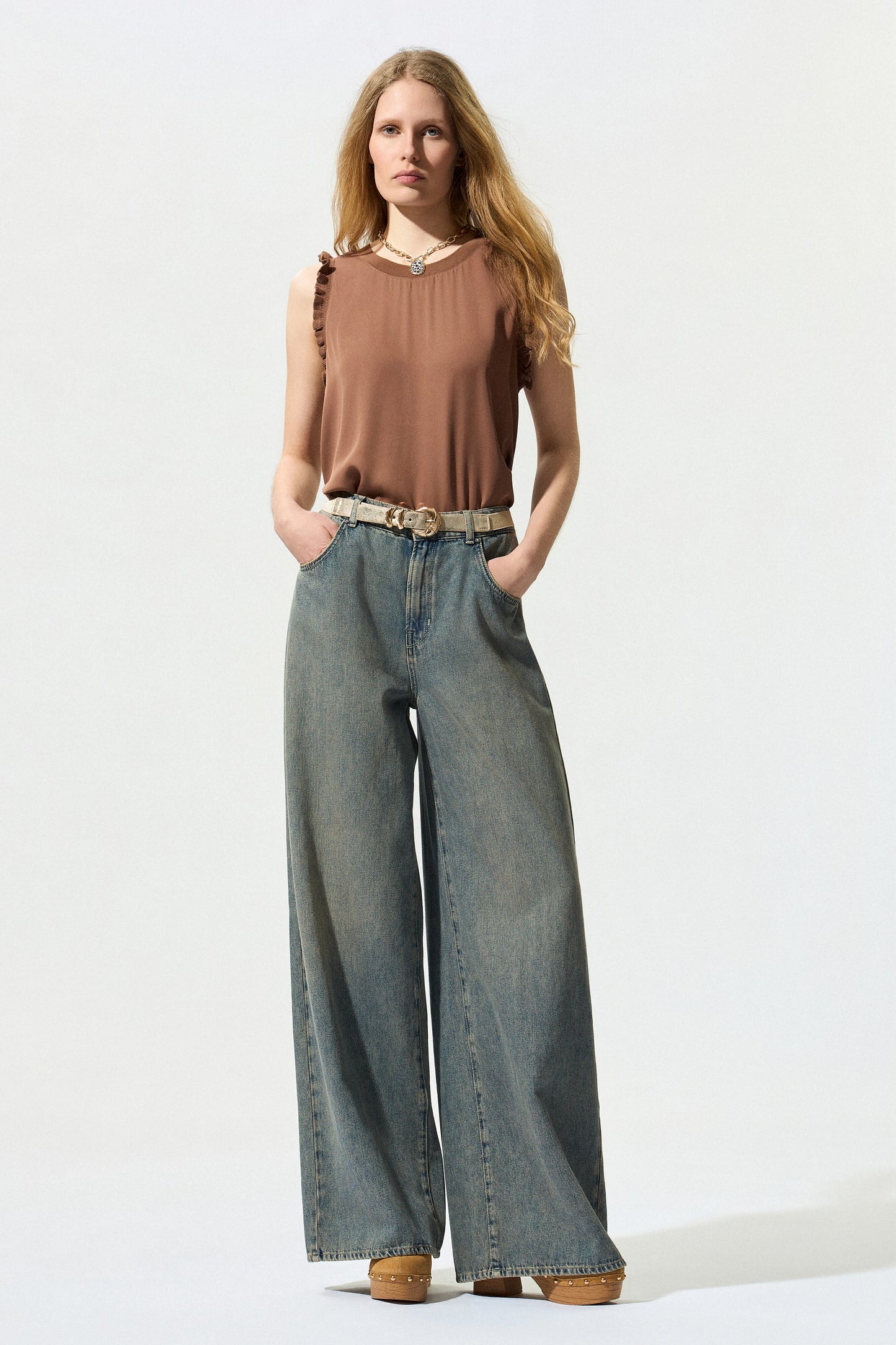 Detalle de Blusa de viscosa de BSB