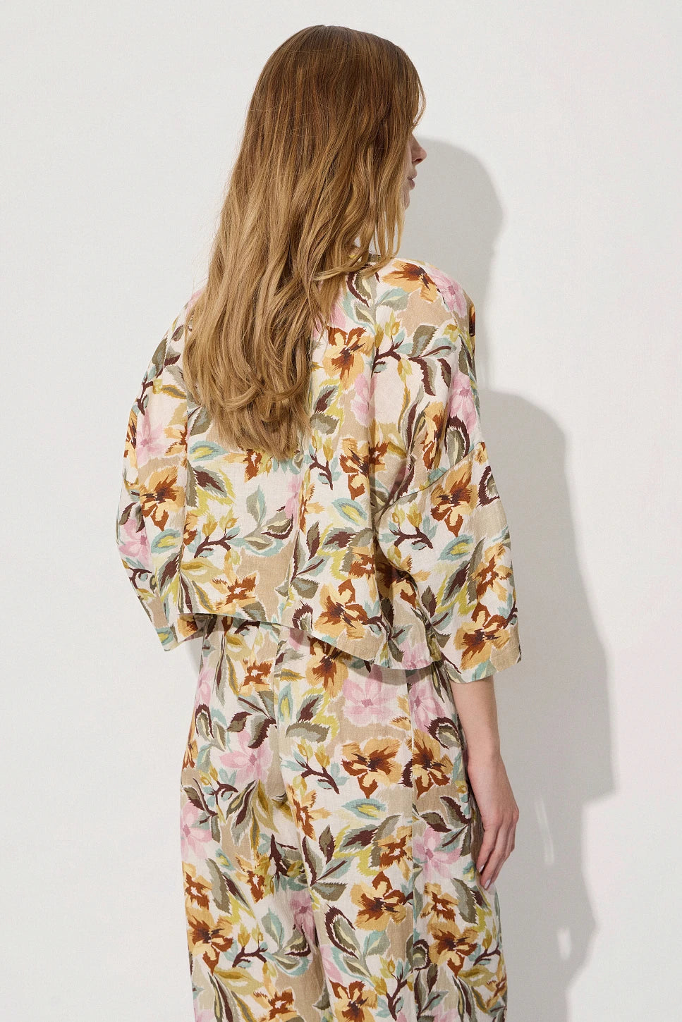Blusa estampada de lino y manga francesa