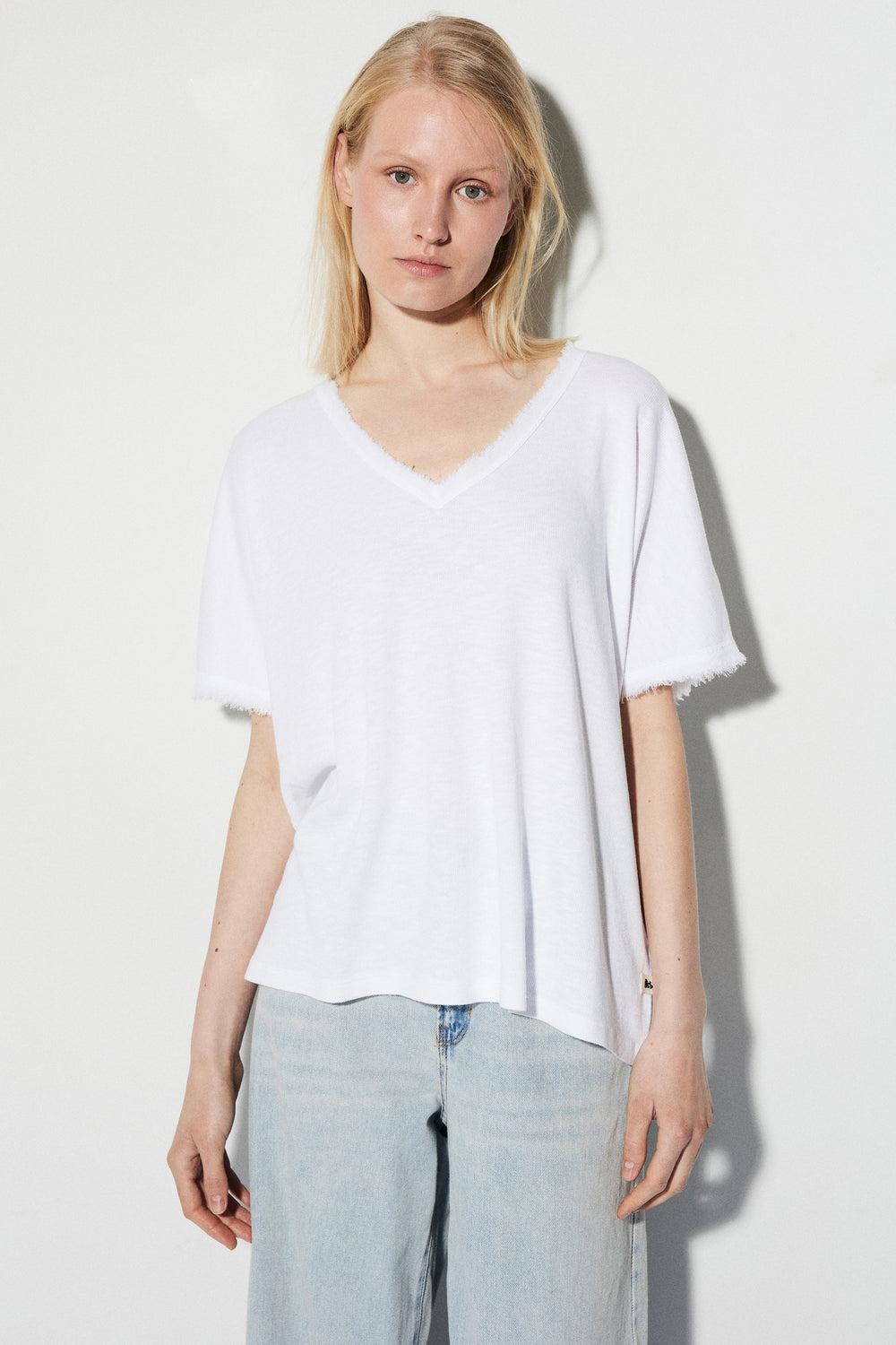 Blusa blanca de algodón ligero BSB para mujer