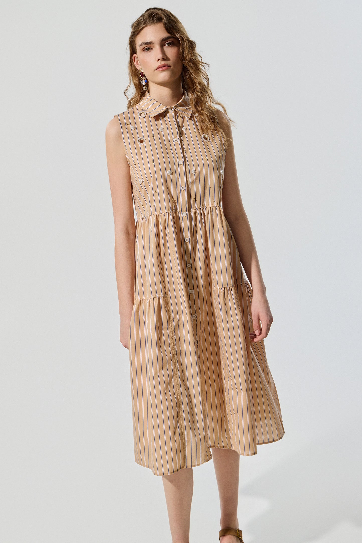 Vestido BSB midi con raya diplomática y caída recta