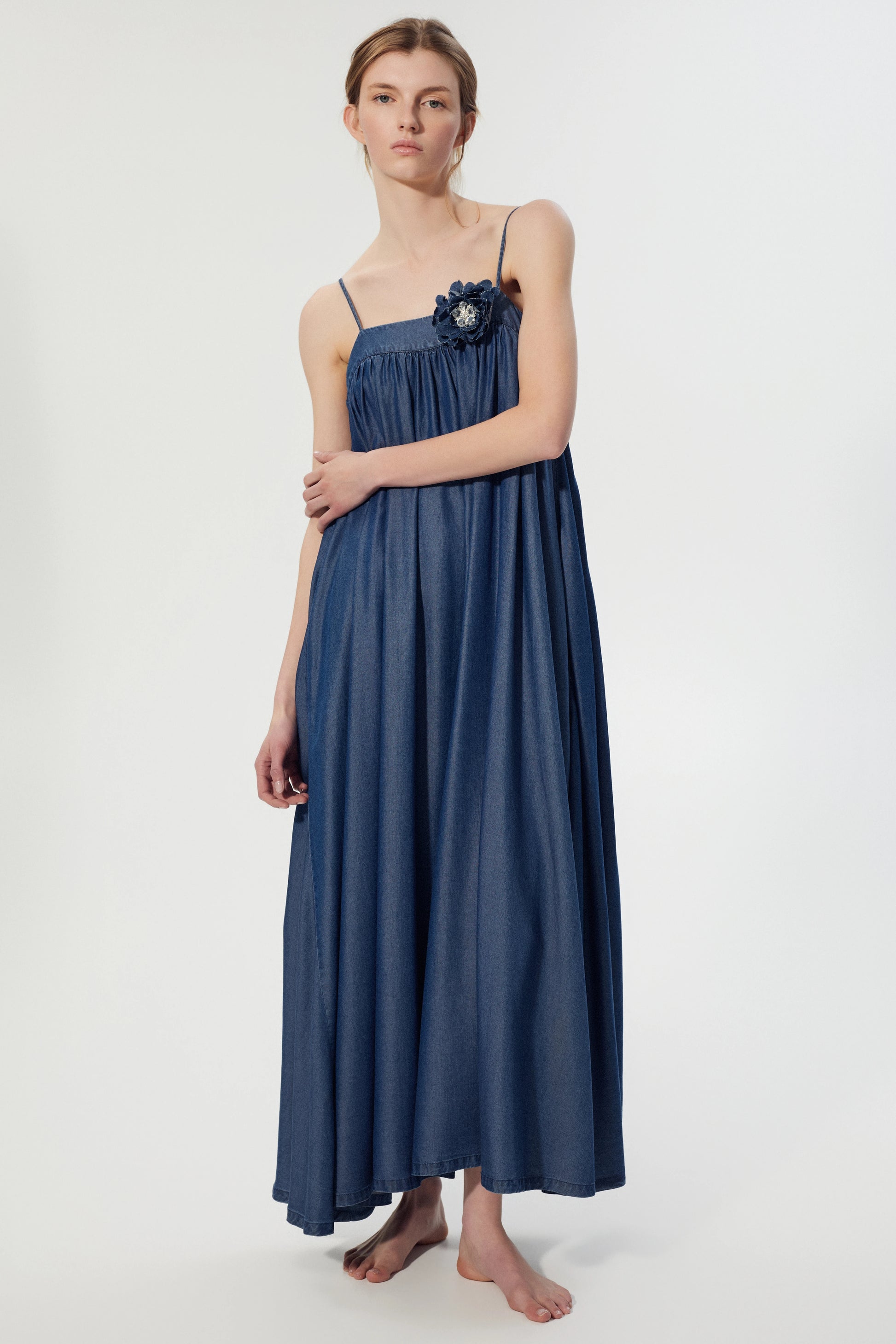 Detalle de Vestido de lyocell de BSB