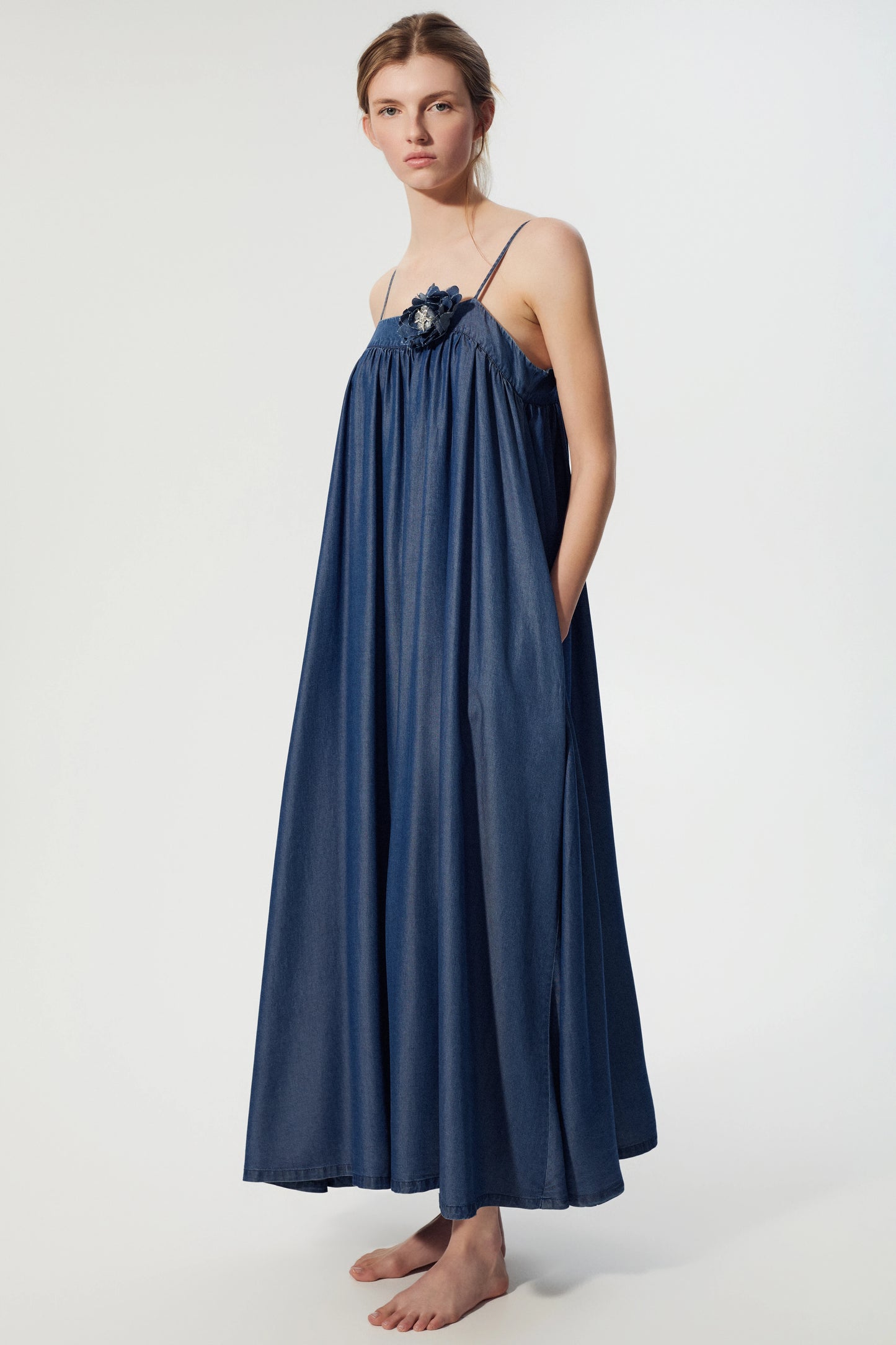 Detalle de Vestido de lyocell de BSB