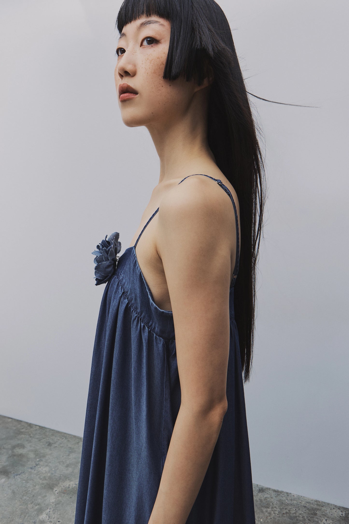 Detalle de Vestido de lyocell de BSB