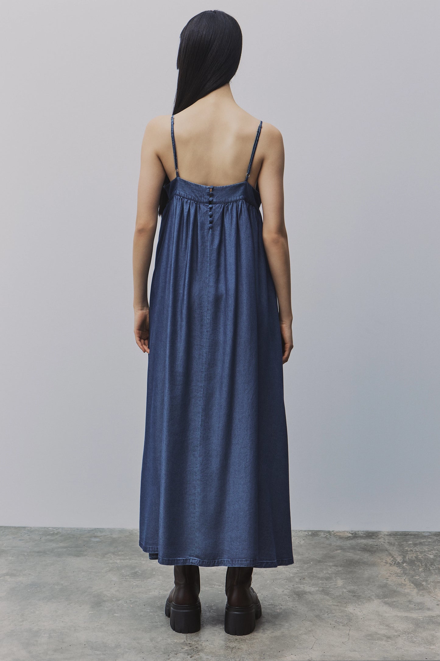 Detalle de Vestido de lyocell de BSB