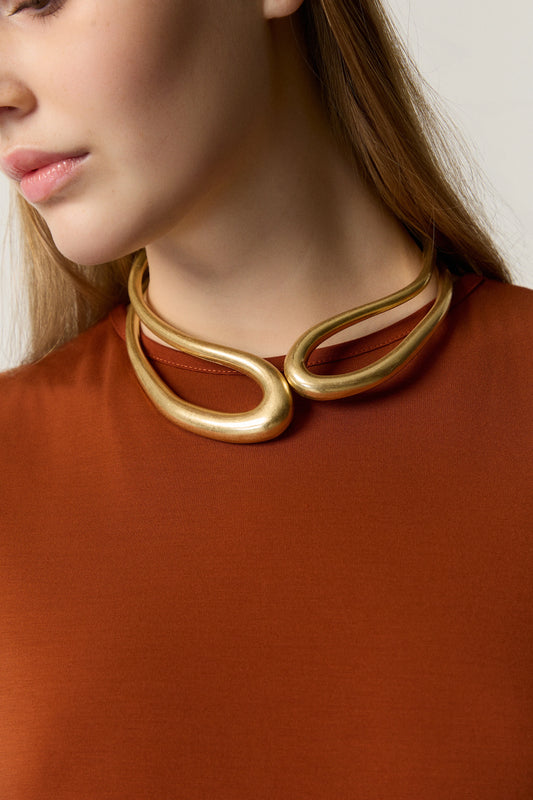 Detalle de Collar rígido efecto tubo de BSB