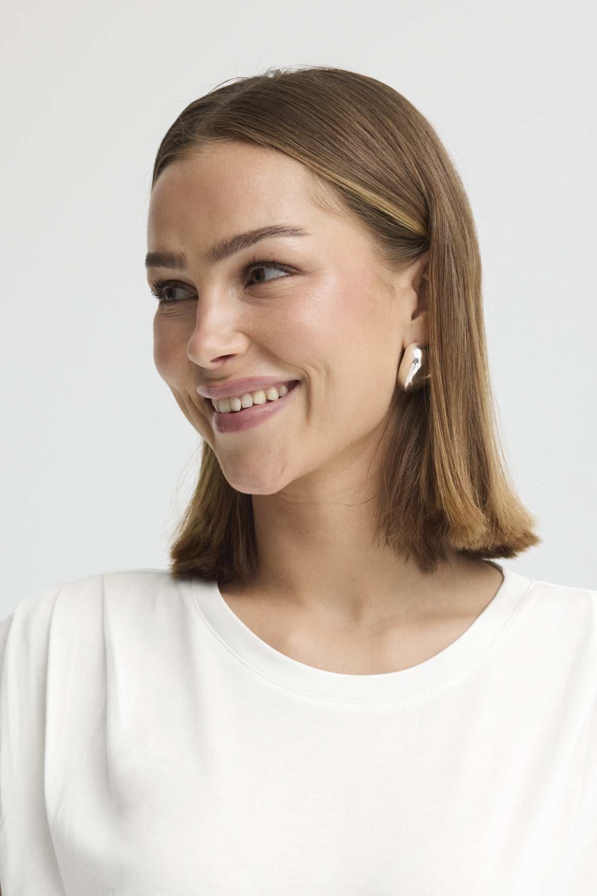Camiseta básica — IHLISKEN TO en Blanco roto de ICHI