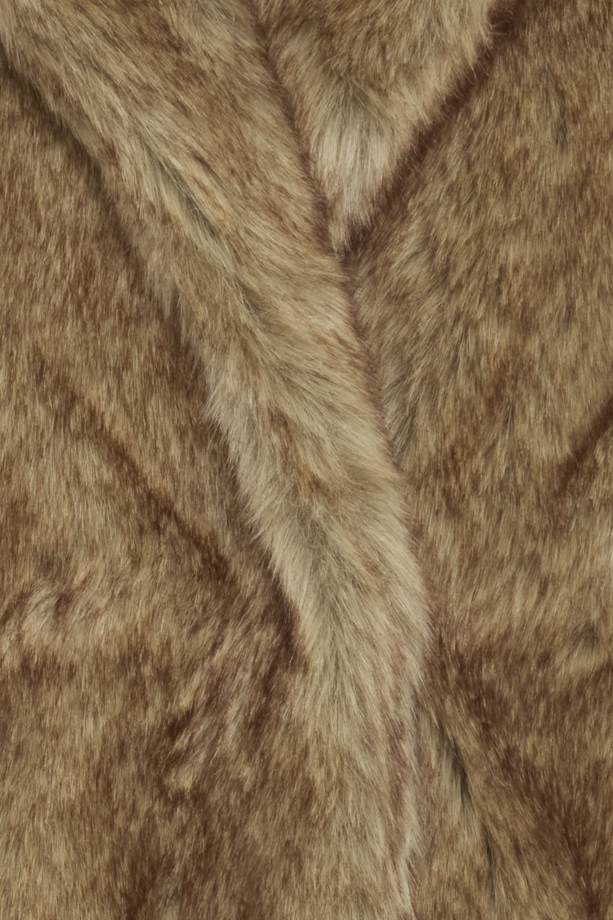 Detalle de textura efecto pelo de la cazadora “Ihfazoca”