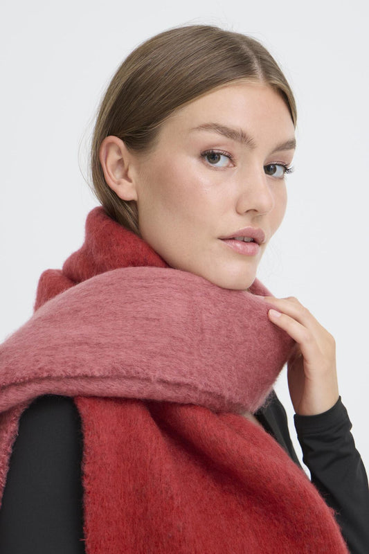 Bufanda suave burdeos ICHI — detalle del tejido