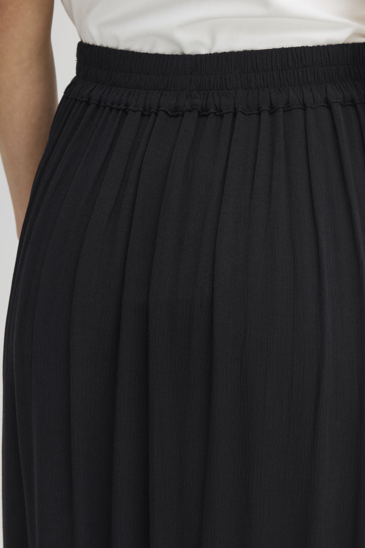 Falda midi fluida con abertura — IHMARRAKECH