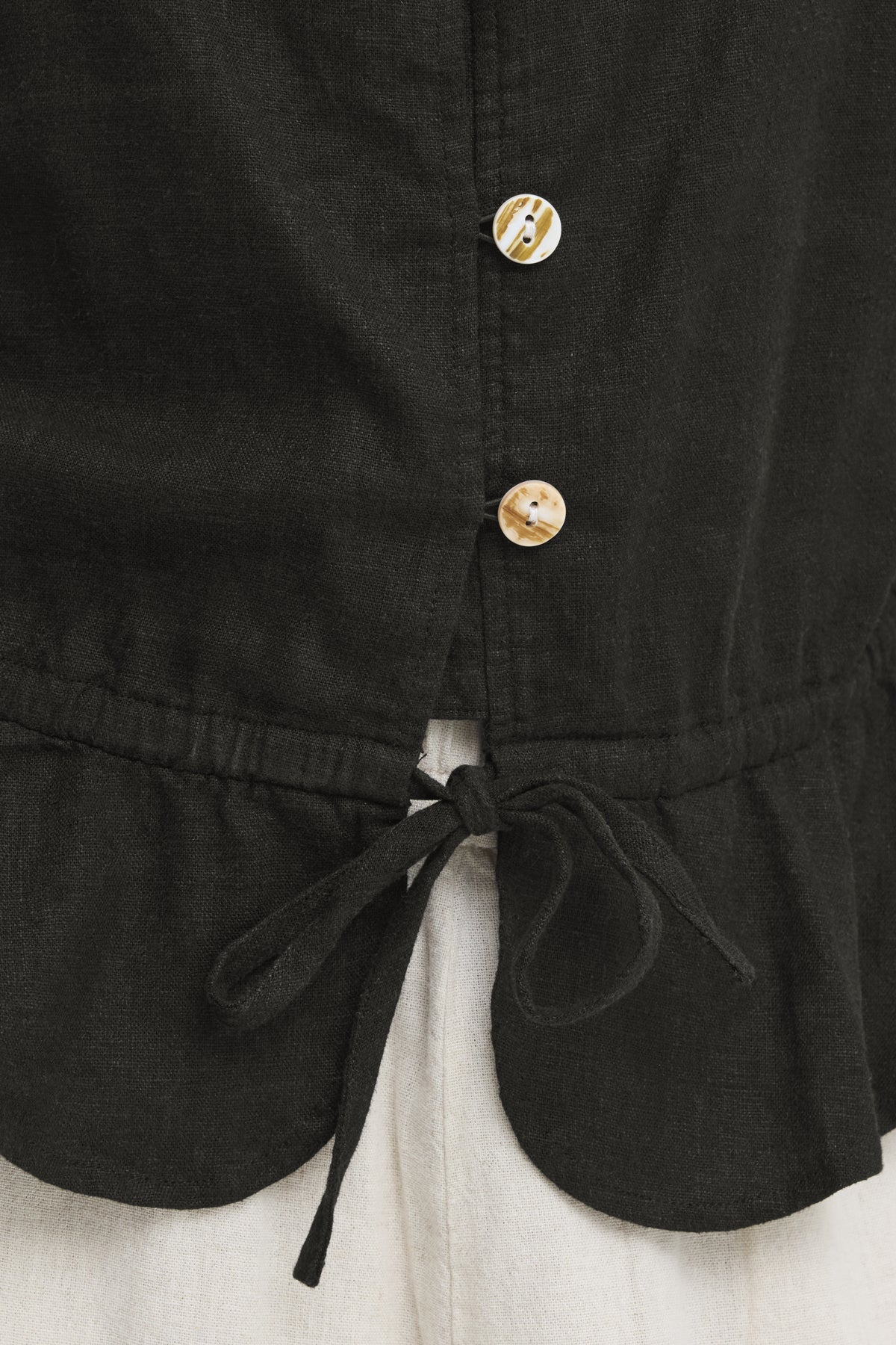 Top ICHI IHLINNO TO3 para mujer en lino negro