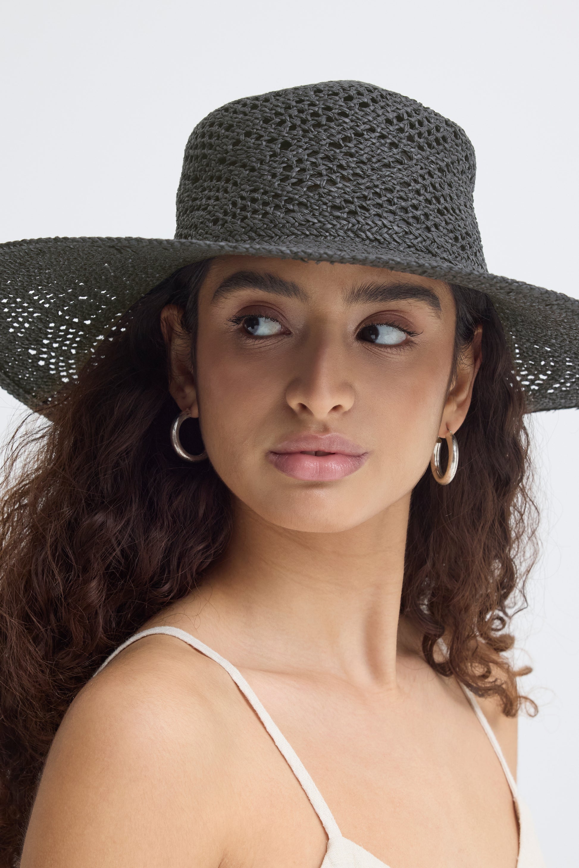 Sombrero negro de verano ICHI IAMAGGIE para mujer