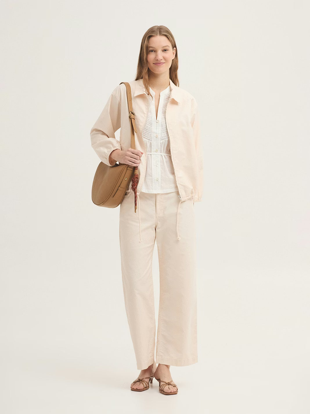 Camisa bimateria con puntilla en Marino de Nice Things