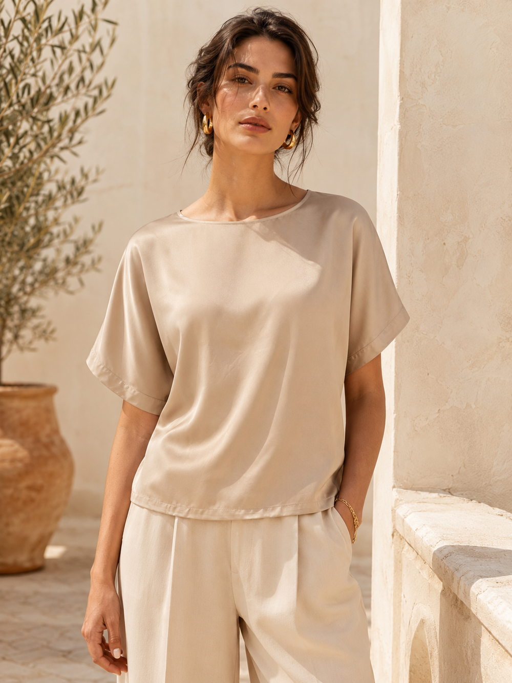 Blusa satinada color champán — Nusinan