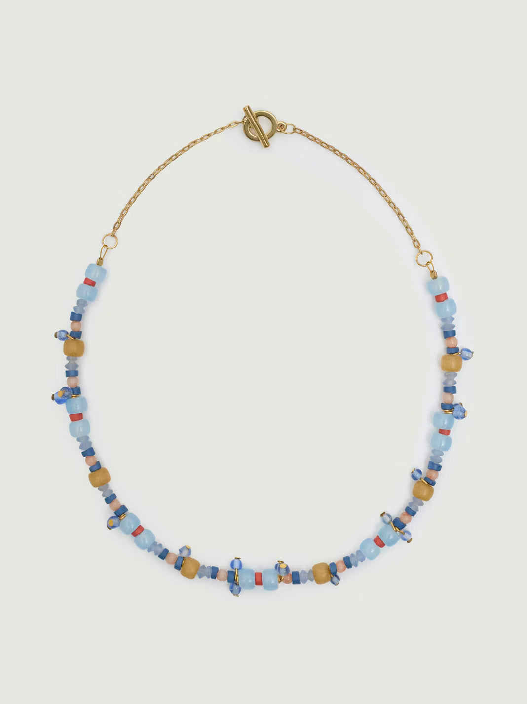 Detalle de collar de cuentas Nice Things multicolor