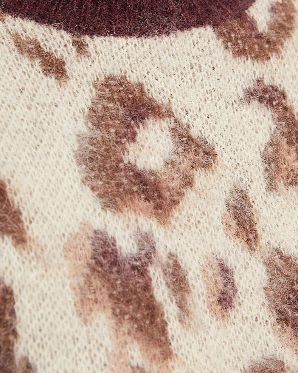 Jersey jacquard animal print — vista detalle