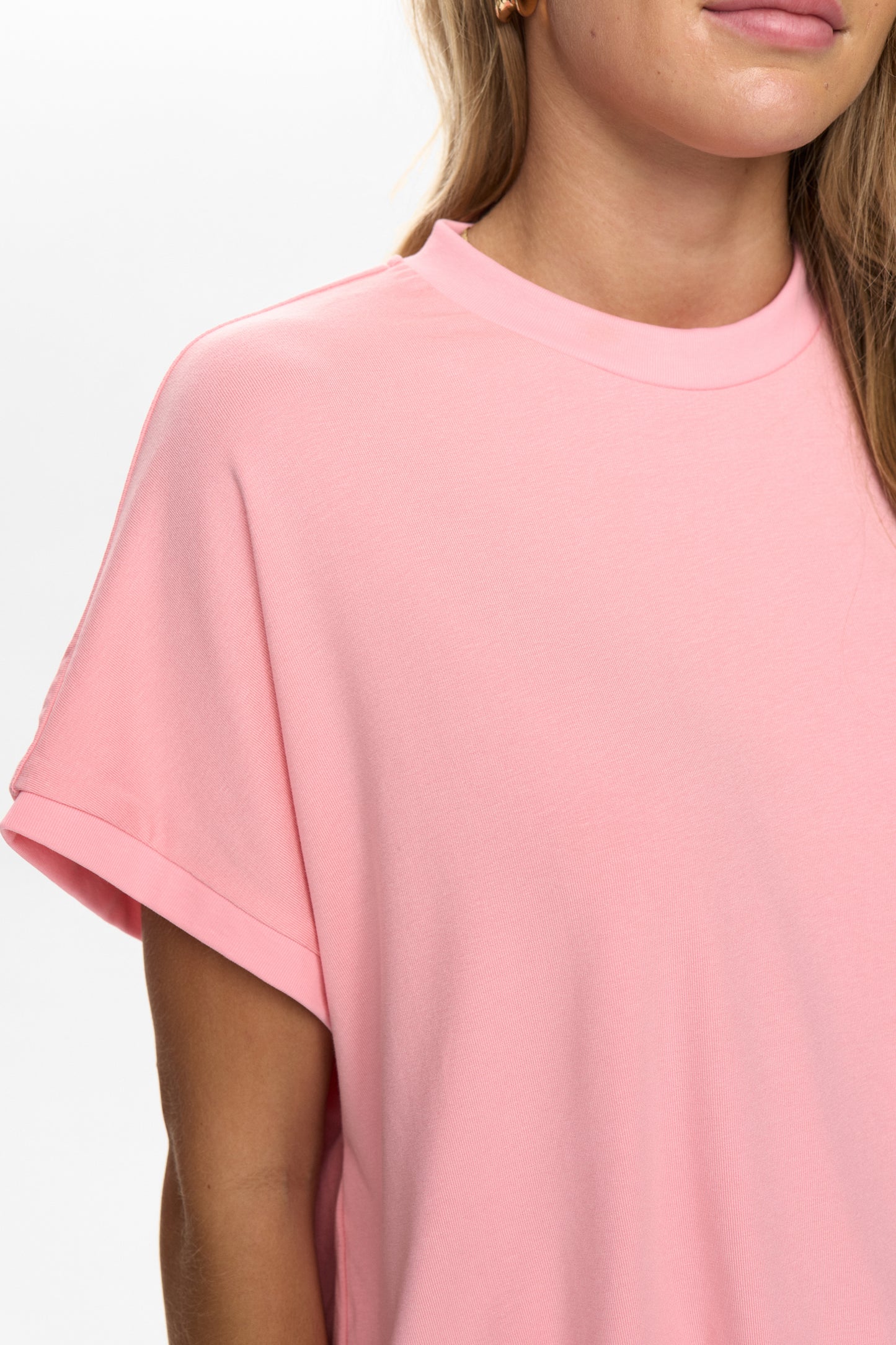 Camiseta boxy rosa — Nuleah BOXY TEE en Peonía de Nümph