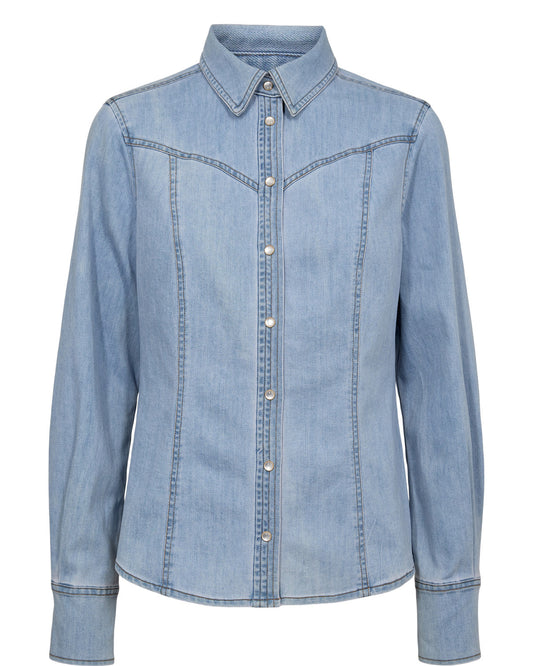 Camisa vaquera de corte clásico, vista frontal — Nümph | Marta Folch BCN