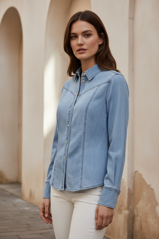 Camisa vaquera de corte clásico, vista frontal — Nümph | Marta Folch BCN