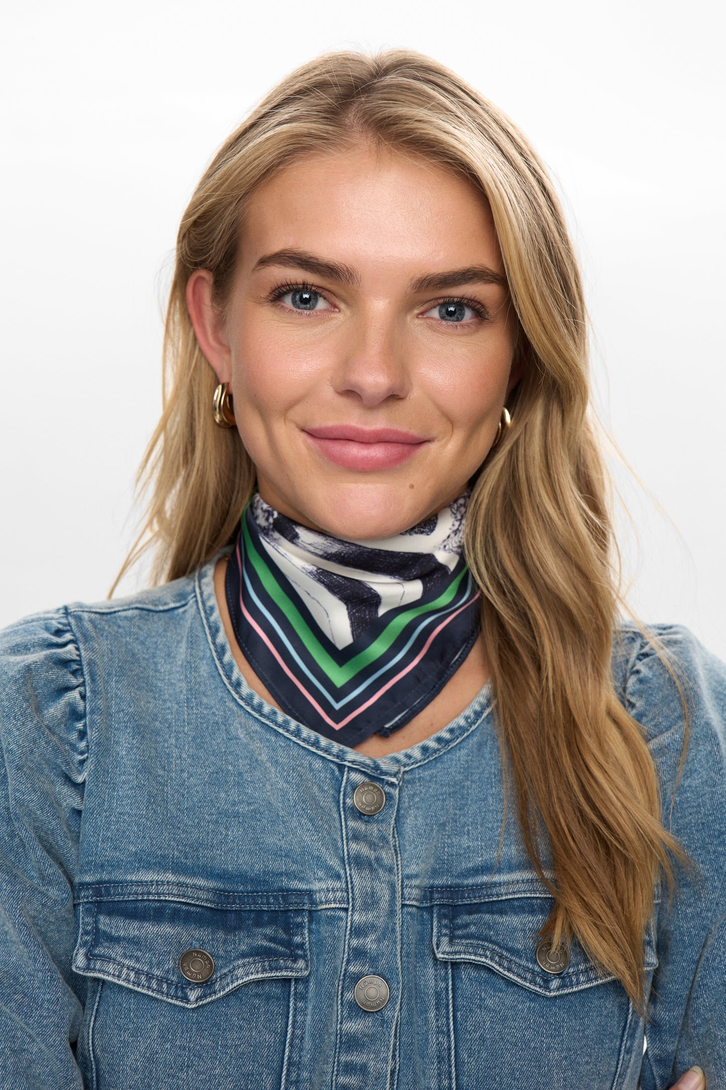 Pañuelo de satén — Numocha Satin Scarf