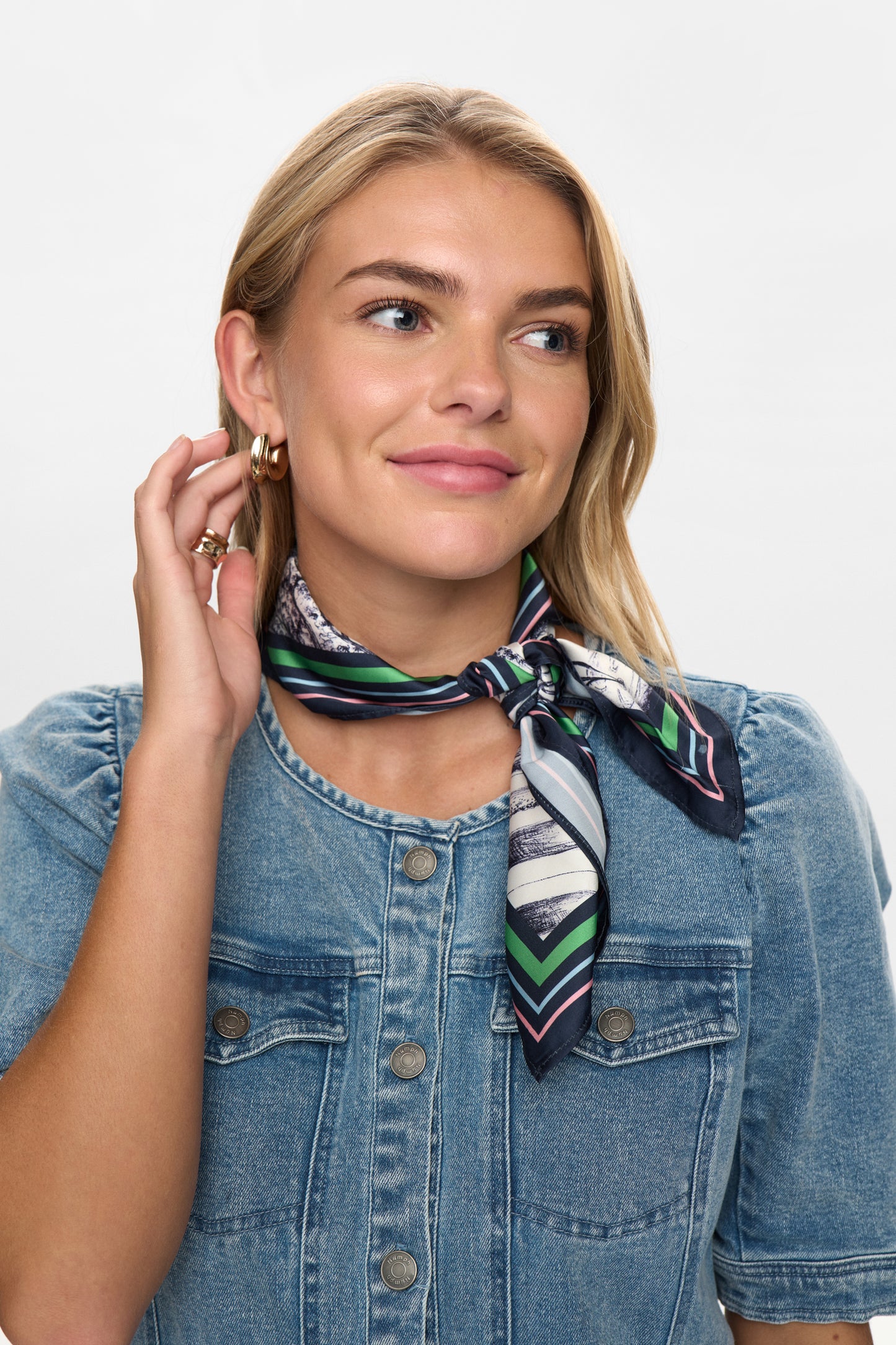 Pañuelo de satén — Numocha Satin Scarf