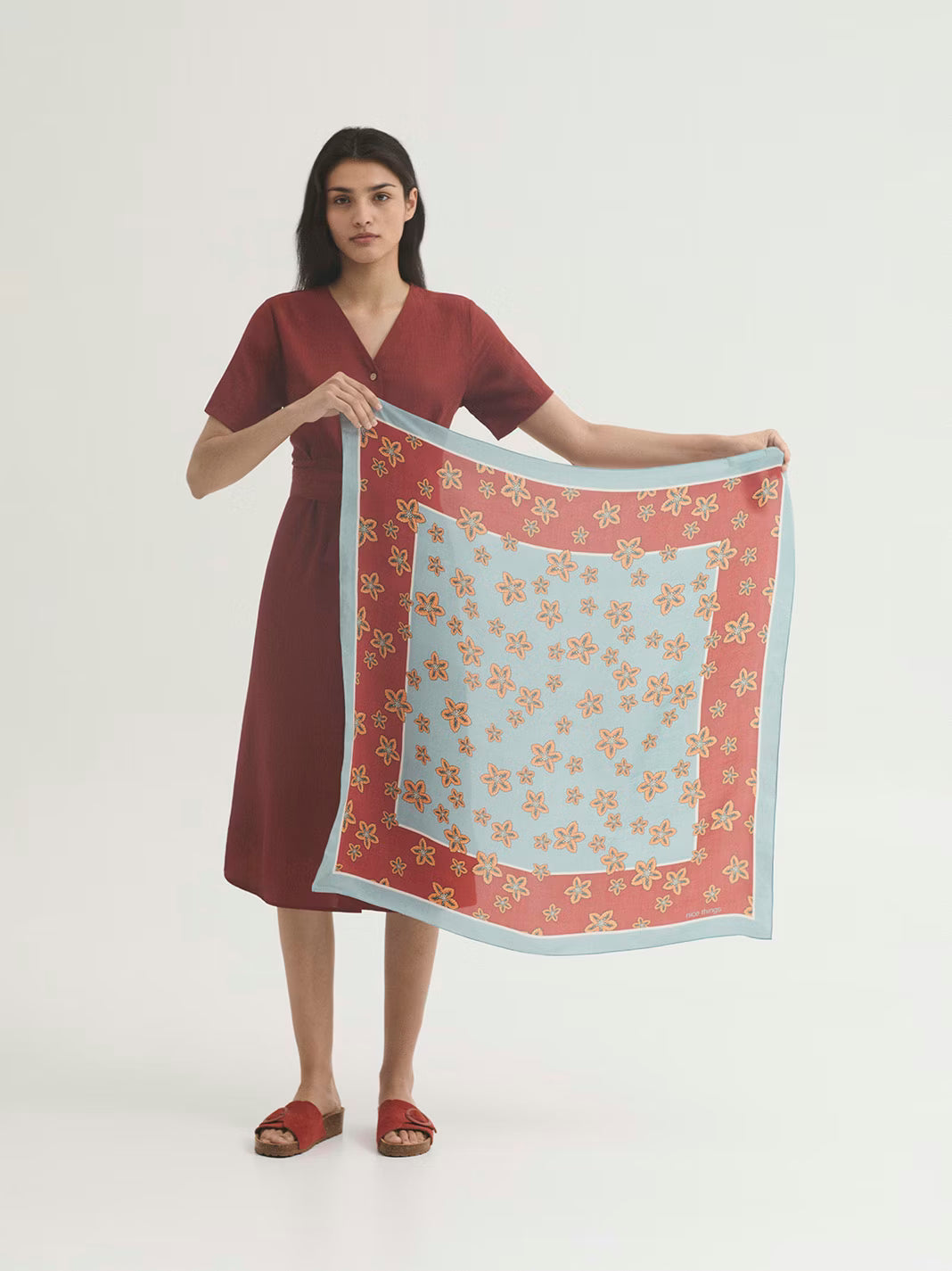Pañuelo Nice Things con estampado Star Flowers turquesa