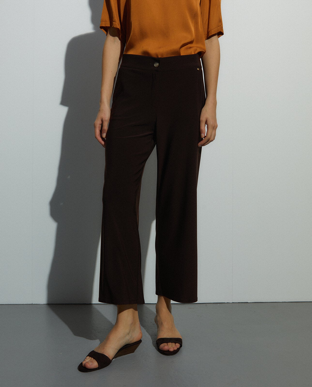 Pantalón Andam de pierna amplia con caída fluida