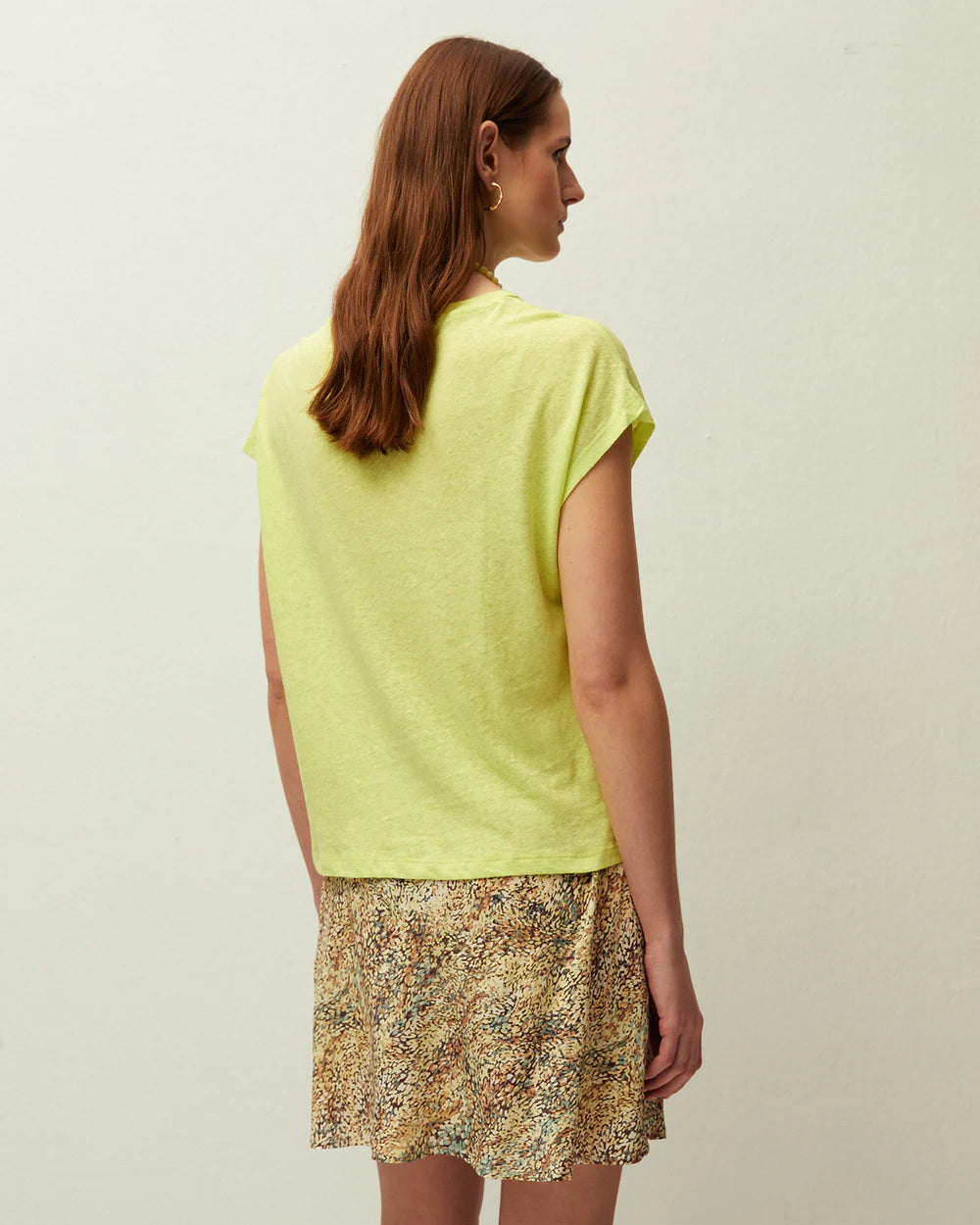 Camiseta amarilla System Action para mujer con manga corta