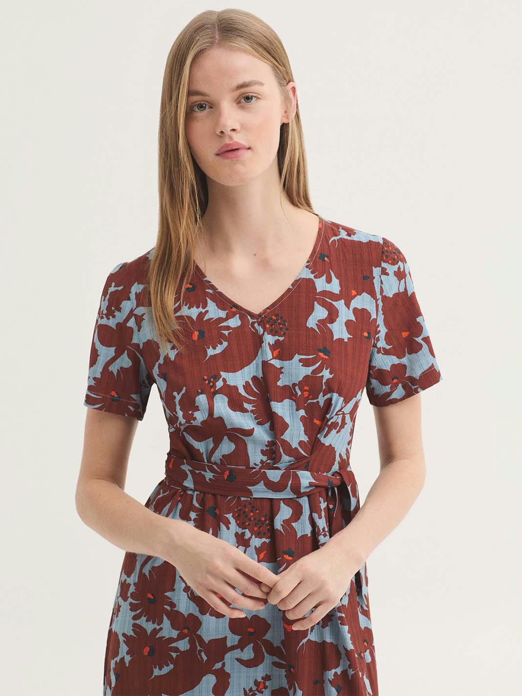 Vestido Penelope Flowers Nice Things en turquesa claro