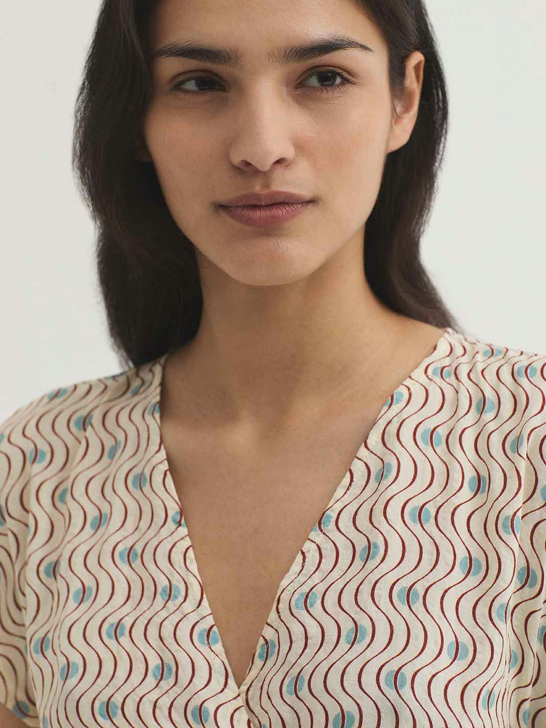 Vista lateral de vestido Hellenic Waves Nice Things