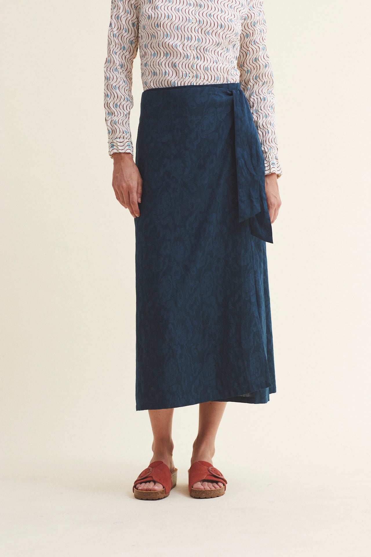 Falda midi jacquard Nice Things Aegean Sea en azul mosaico
