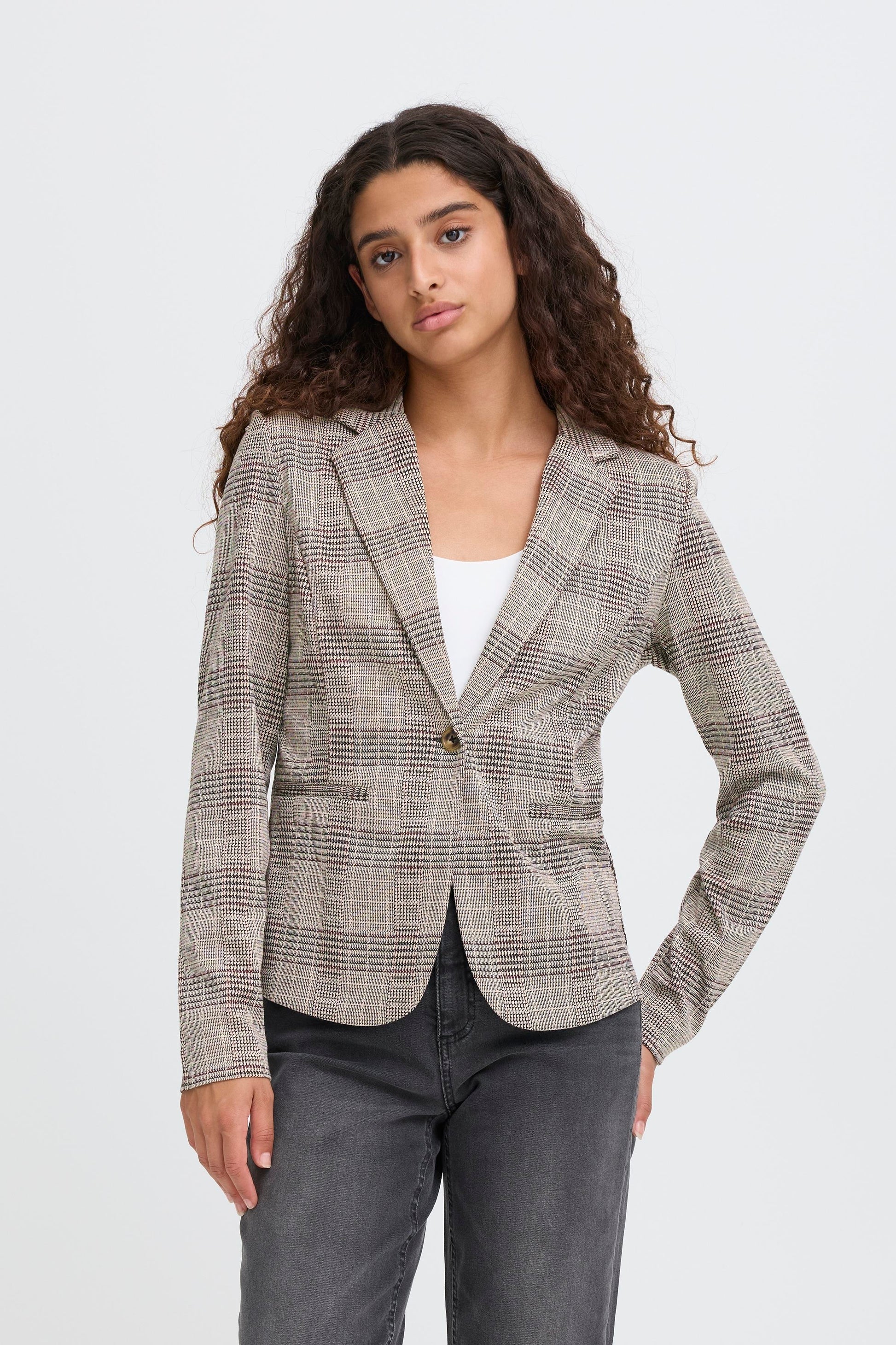 Blazer cuadros Ihmanse Check — vista frontal en modelo