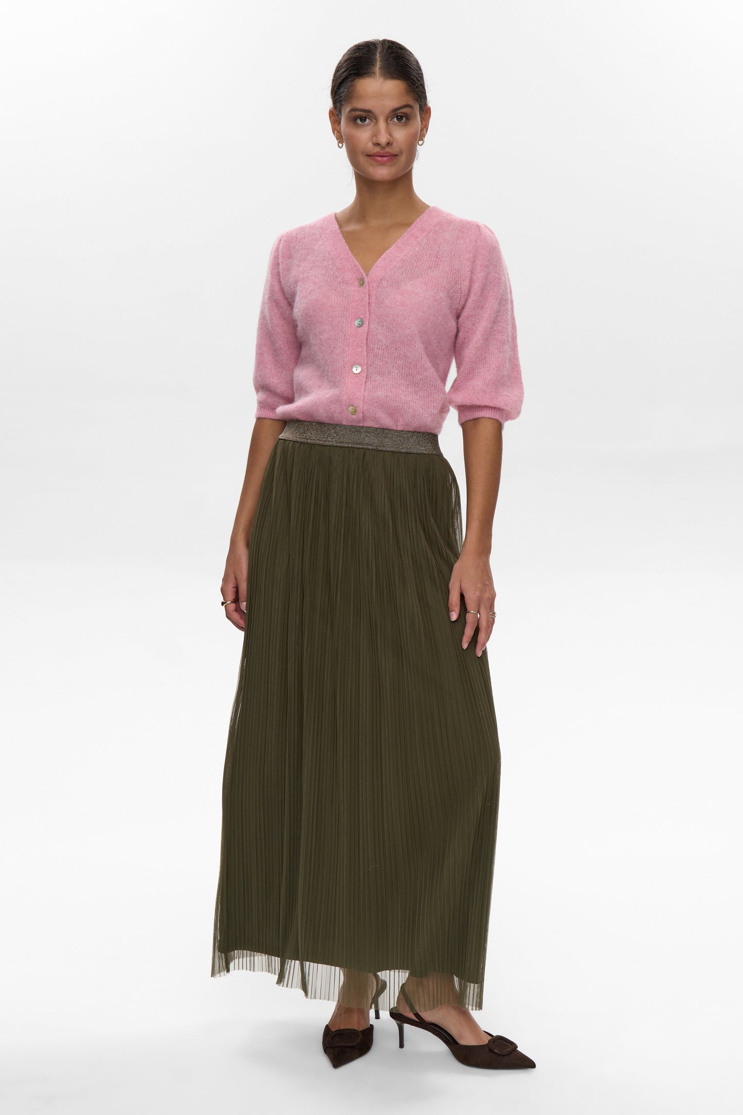 Falda larga plisada Numea — look completo