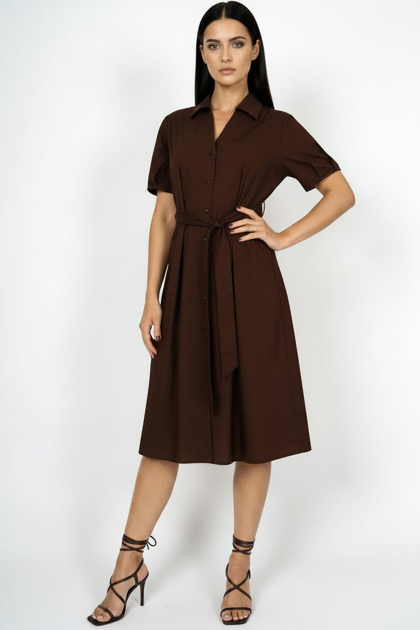 Detalle de vestido midi camisero Marinello