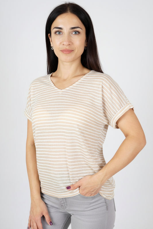 Vista de camiseta Marinello bicolor con escote pico en sand y blanco roto