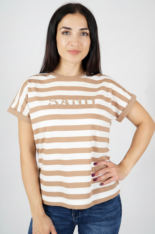 Camiseta bicolor de línea limpia