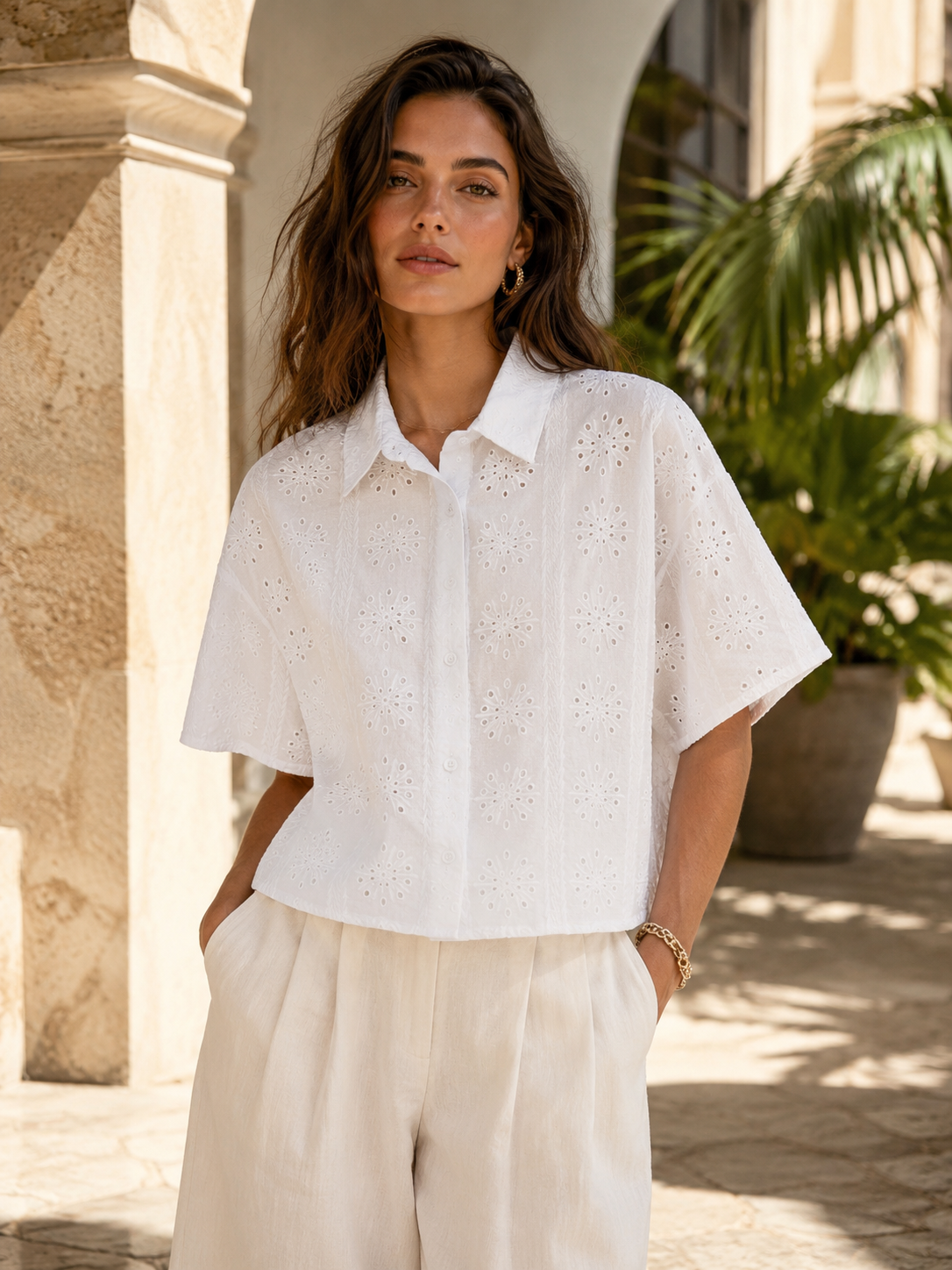 Top blanco con textura ligera