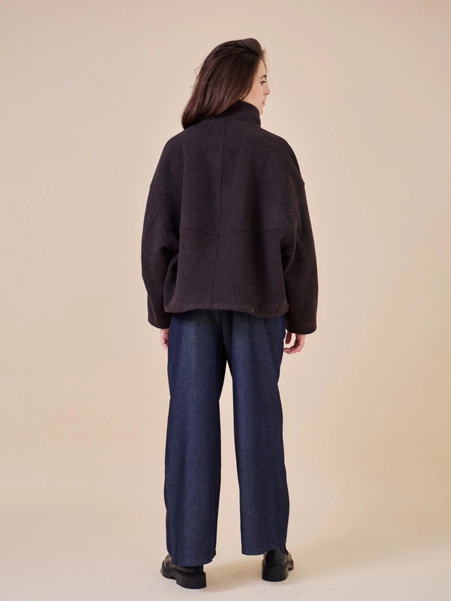 Chaqueta corta mezcla de lana See U Soon — vista trasera